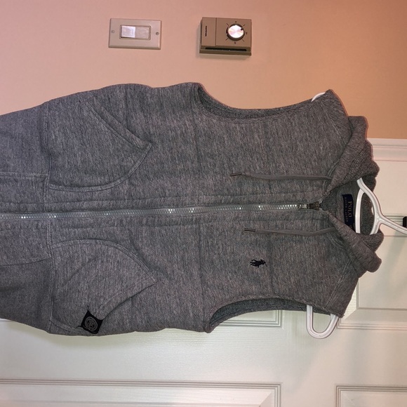 Men’s grey vest - Picture 2 of 3